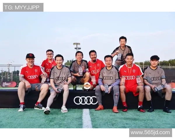 足球巨星齐聚贺电祝福新年精彩开启共创辉煌未来